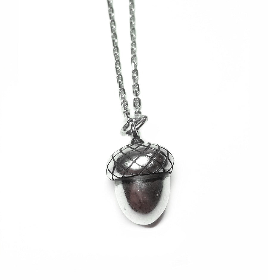 Acorn pendant, sterling silver (on a silver chain)